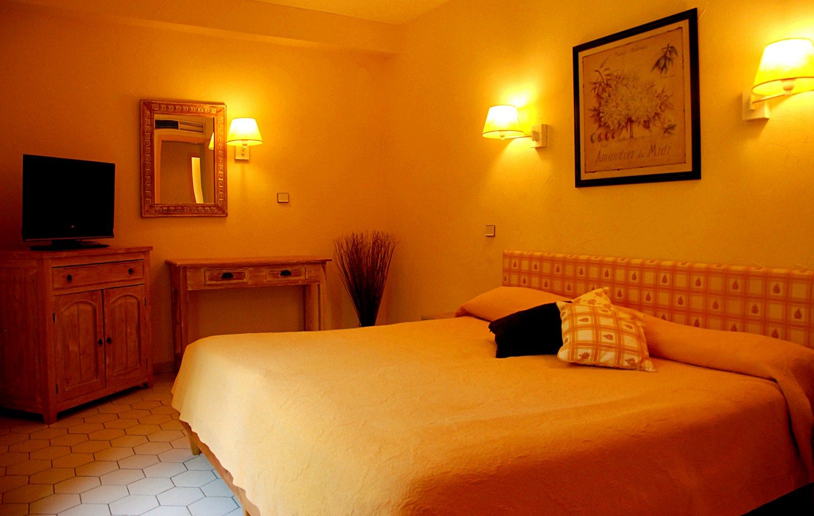 Hotel Les Mazets Des Roches Tarascon Bagian luar foto