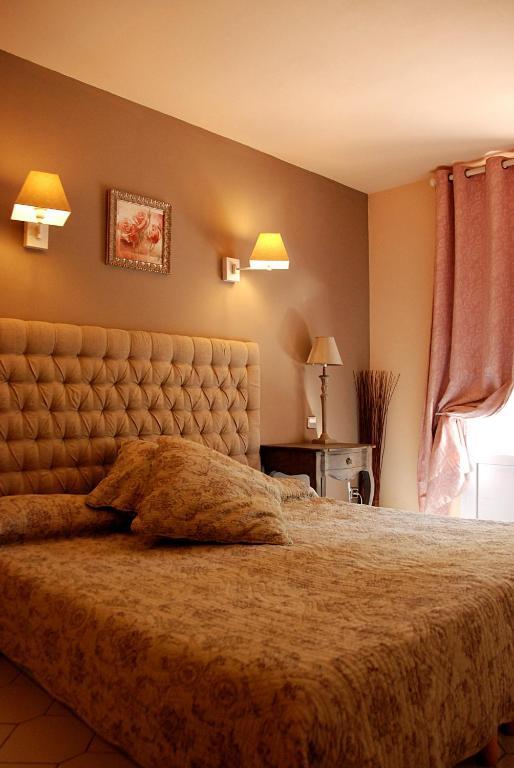 Hotel Les Mazets Des Roches Tarascon Ruang foto